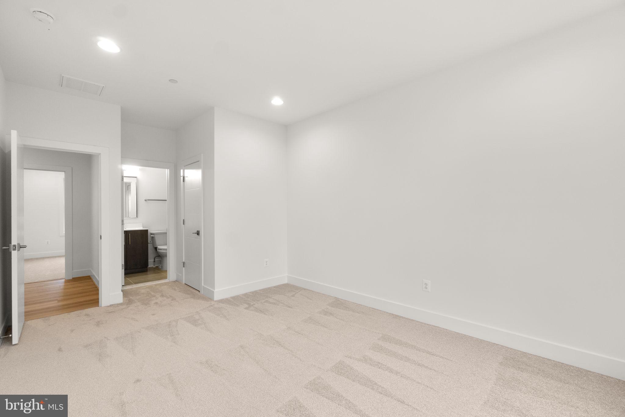 14628 Old Hanover Road, Unit BENTON Reisterstown, MD 21136 - Photo 49 of 69 a view of an empty room