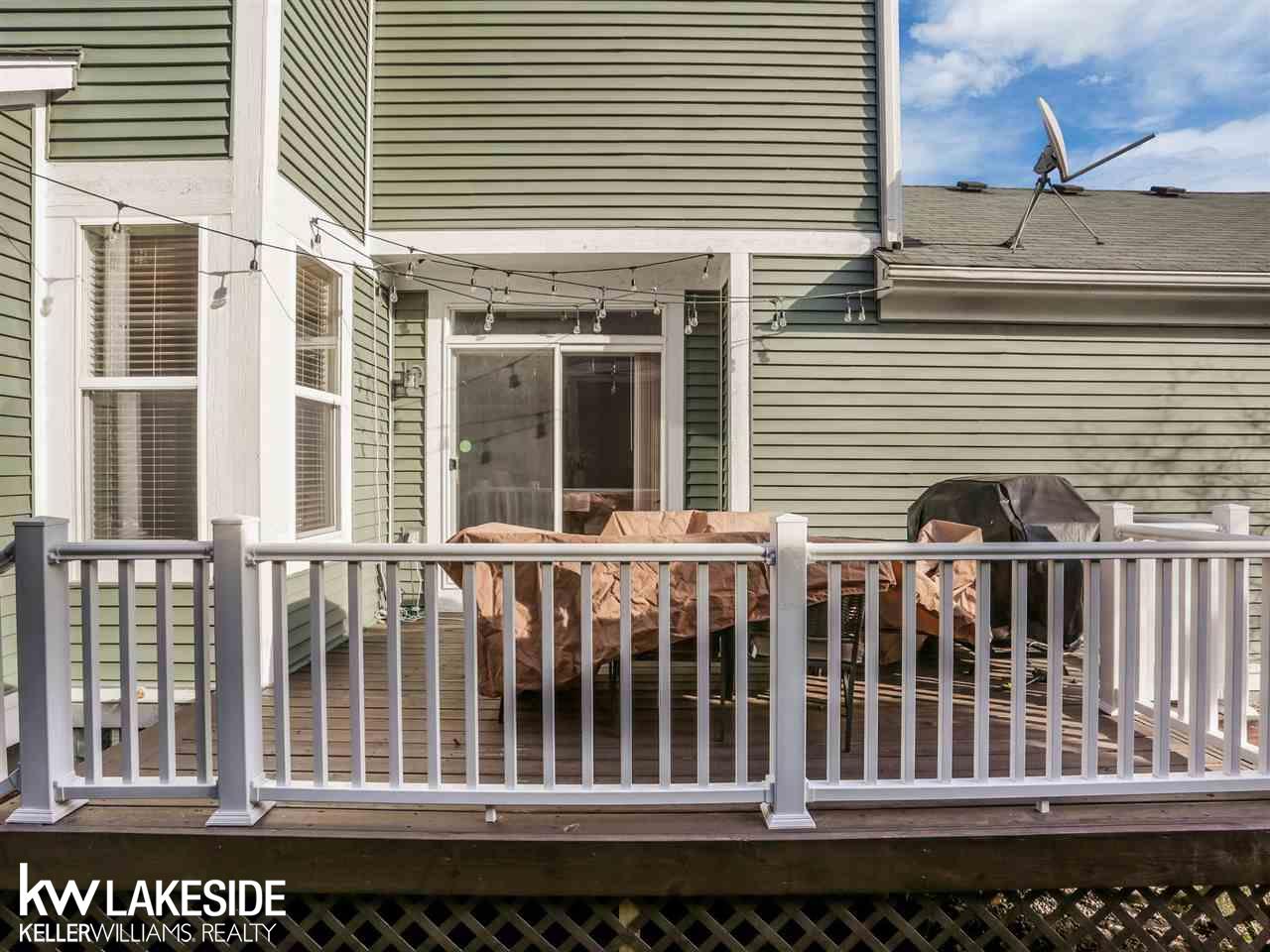 3151 Summers Road Keego Harbor, MI 48320 - Photo 4 of 31