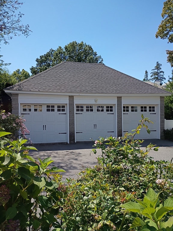 333 Langley Street Fall River, MA 02720 - Photo 7 of 42