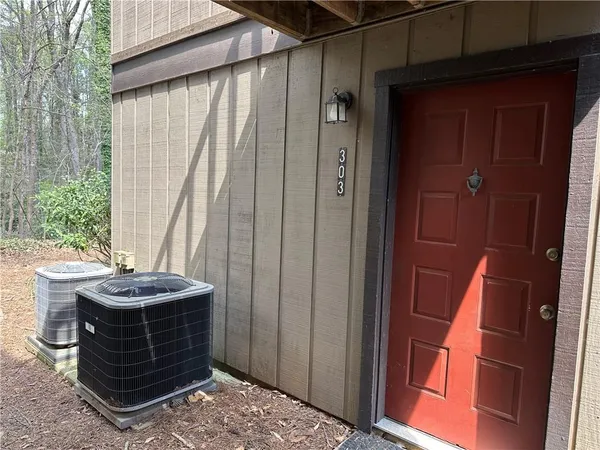 $1,450 | 303 River Run Drive, Sandy Springs, GA 30350