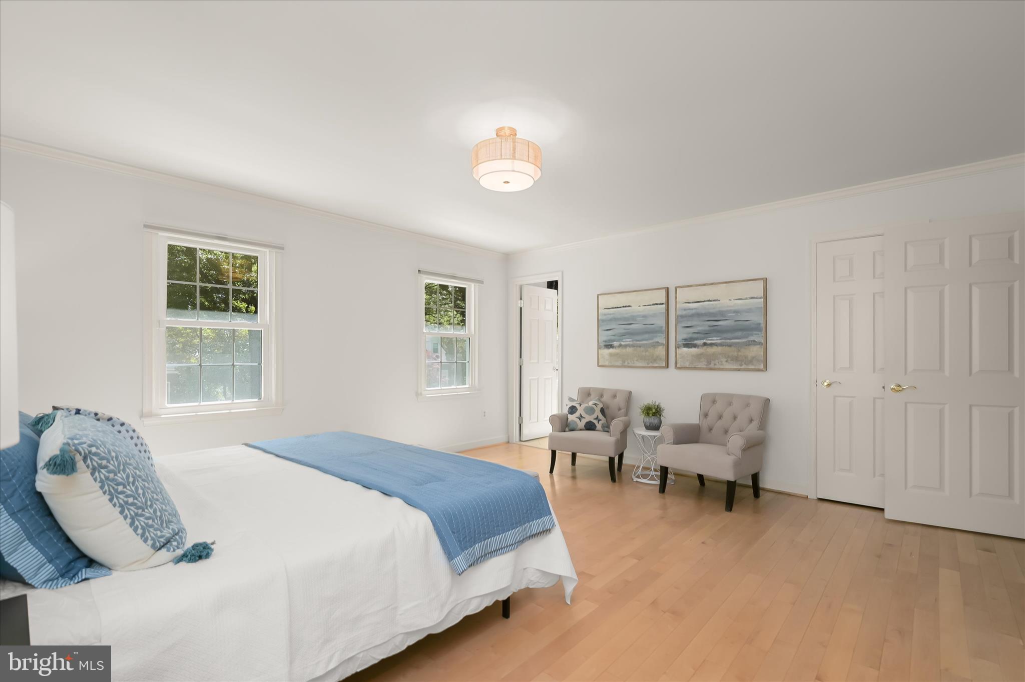 345 Derbyshire Lane Riva, MD 21140 - Photo 22 of 42 Large primary bedroom with vaulted ceilings
