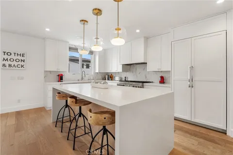 $4,500,000 | 319 1/2 Jasmine Avenue, Corona del Mar, CA 92625