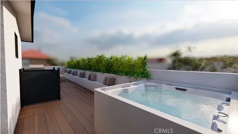 $4,500,000 | 319 1/2 Jasmine Avenue, Corona del Mar, CA 92625