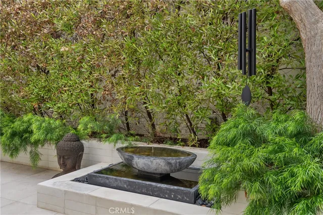 a view of a bird bath