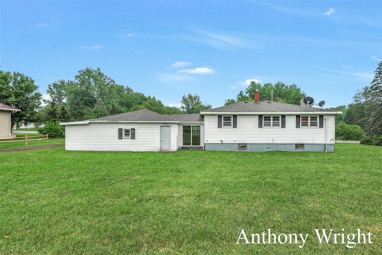 685 13 13 Mile Road Northwest Sparta, MI 49345 - Photo 22 of 25