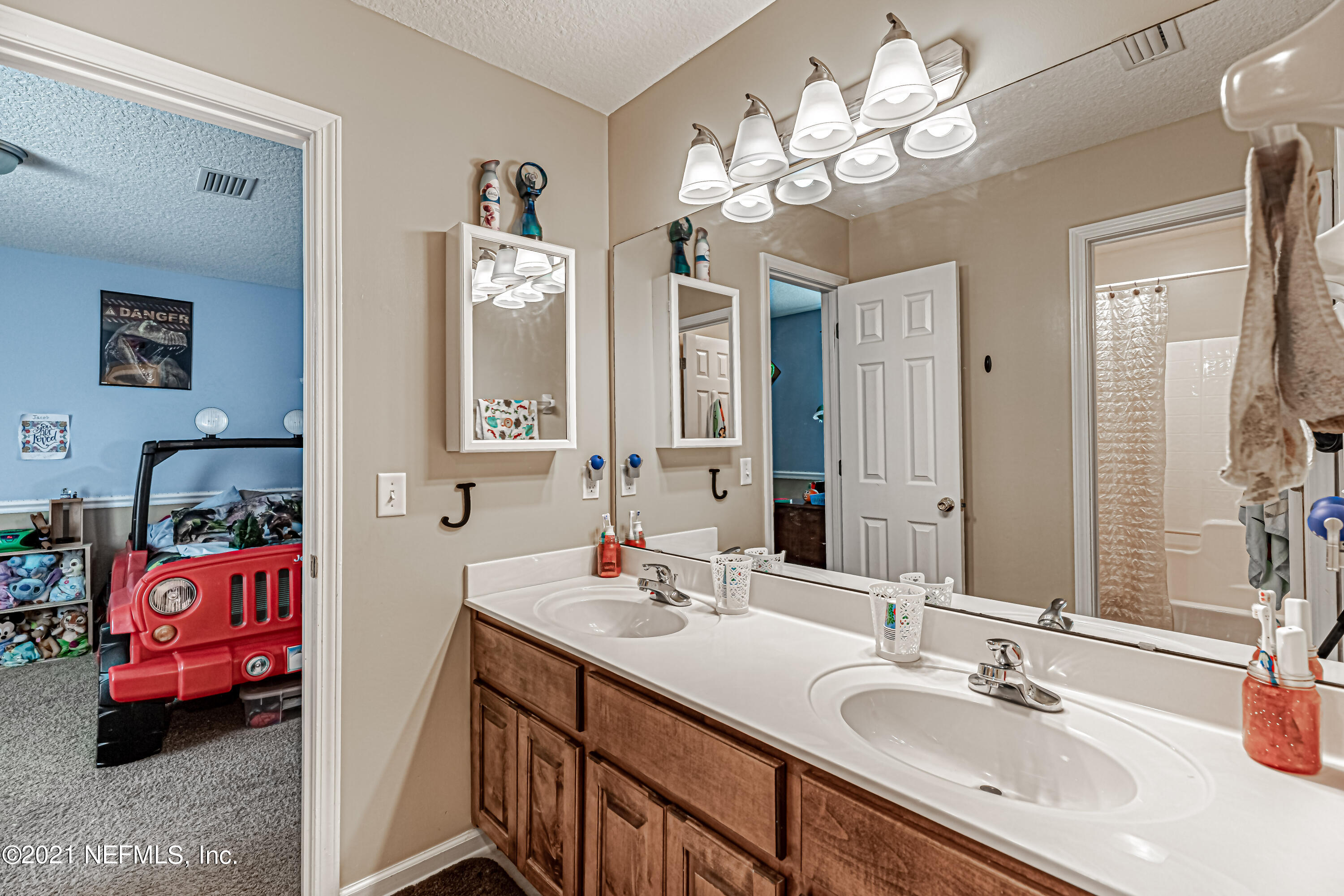 3108 Longleaf Ranch Circle Middleburg, FL 32068 - Photo 27 of 37 27-Bathroom