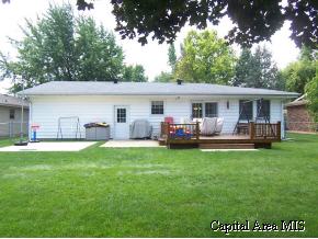 2229 Winnebago Drive Springfield, IL 62702 - Photo 2 of 9 Gallery Image 2