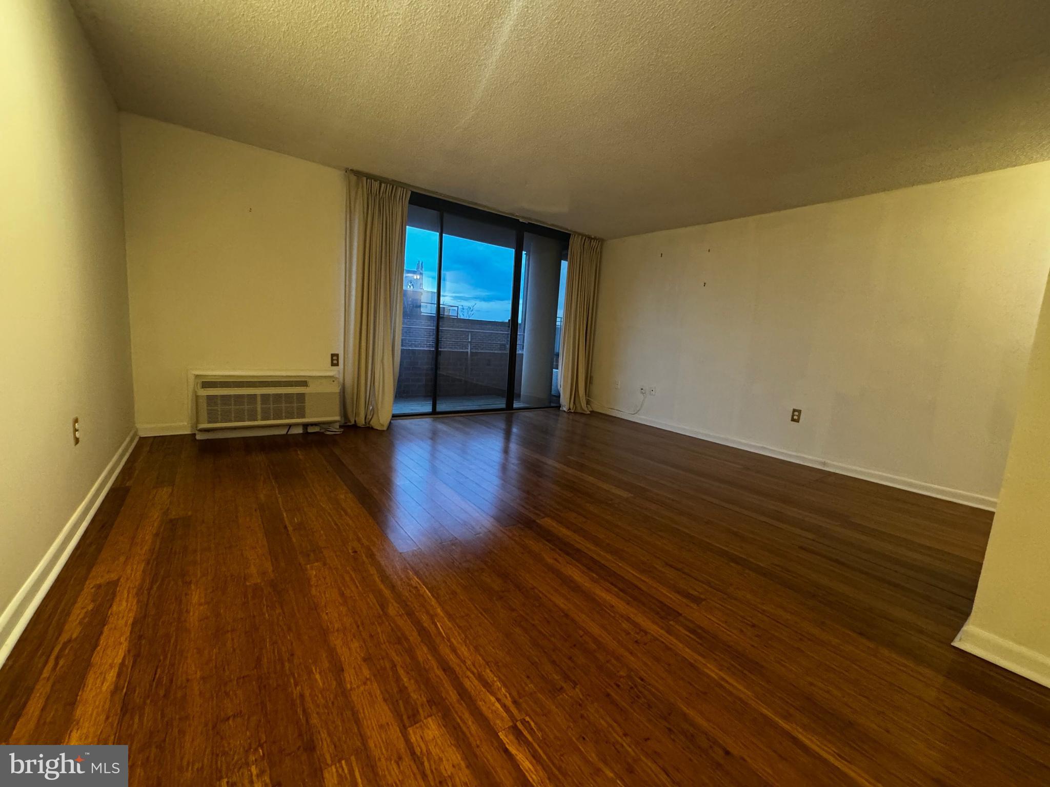 2141 P Street Northwest, Unit 705 Washington, DC 20037 - Photo 6 of 18