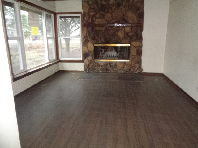 1255 183rd Street Homewood, IL 60430 - Photo 3 of 10 Gallery Image 3