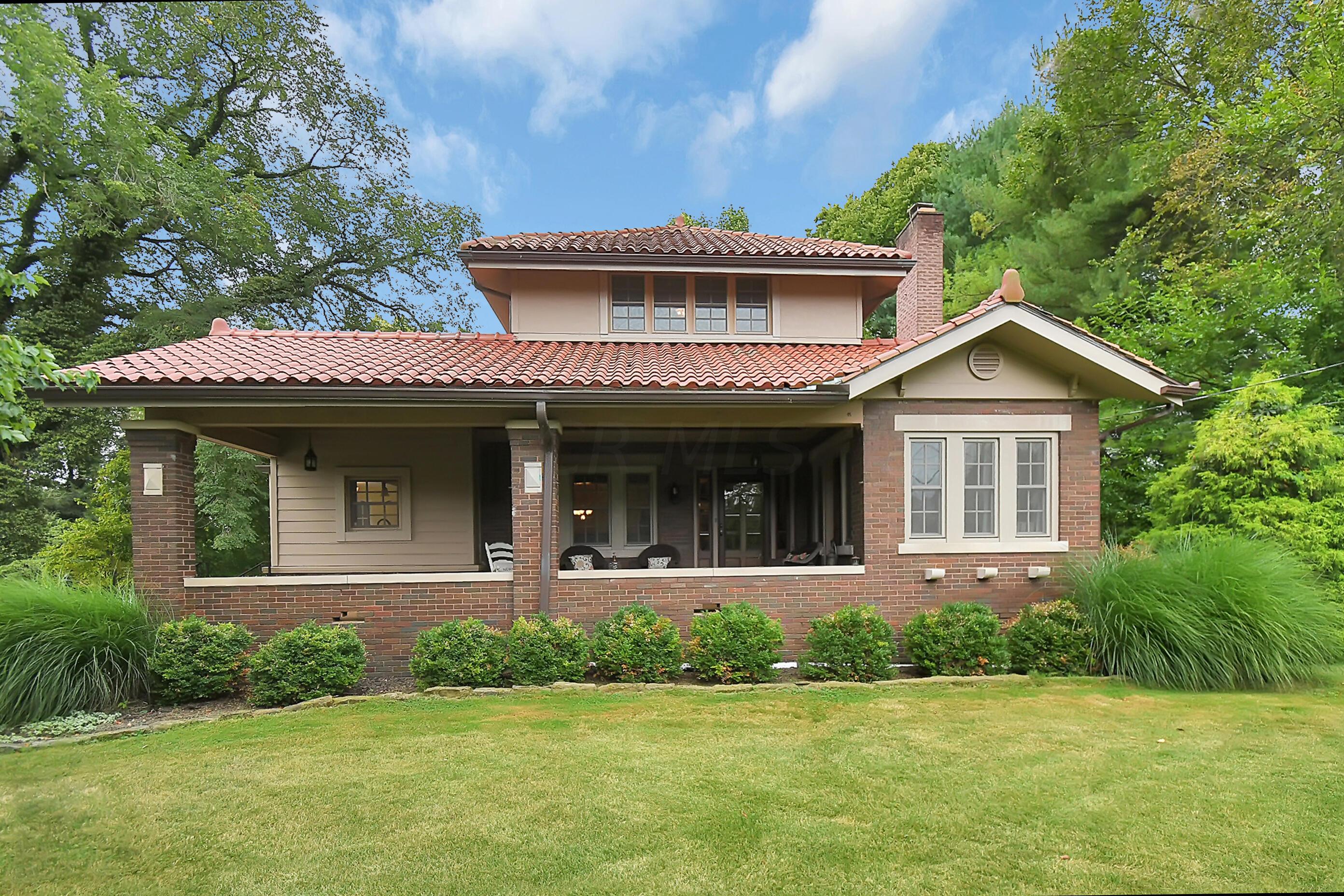 675 Granville Road Newark, OH 43055 - Photo 3 of 39 DSC_4877
