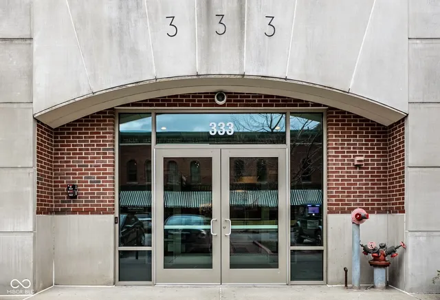 $1,650,000 | 333 Massachusetts Avenue, Unit 702, Indianapolis, IN 46204