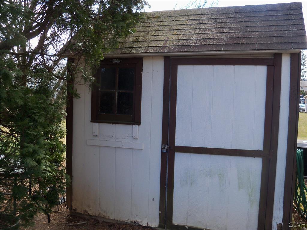 4080 Winfield Terrace Easton, PA 18045 - Photo 8 of 41