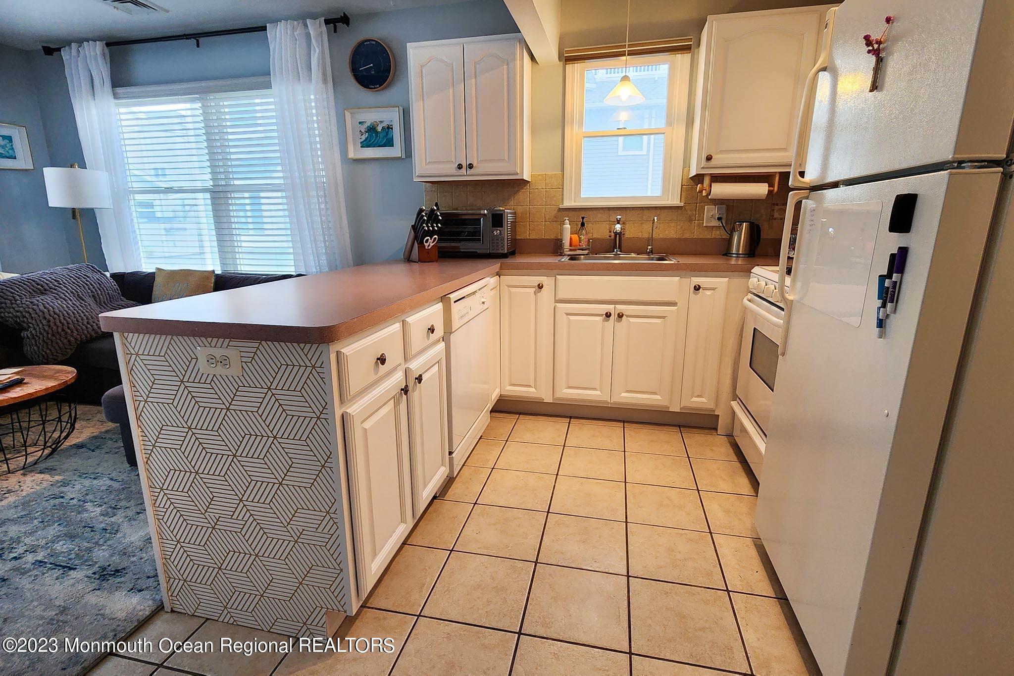 14 East Bay Way Lavallette, NJ 08735 - Photo 12 of 34 20231017_152731