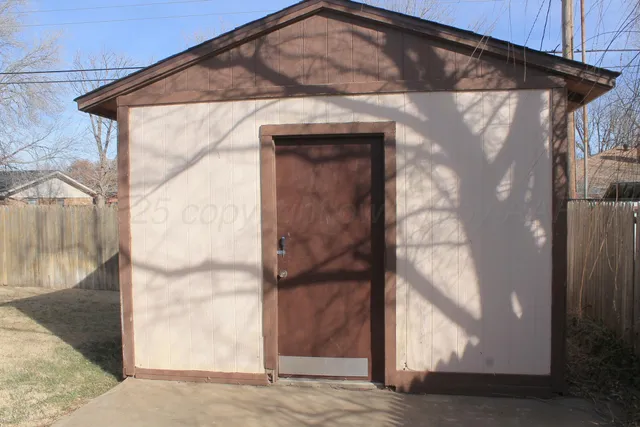 $240,000 | 208 North Kingwood Street, Hereford, TX 79045