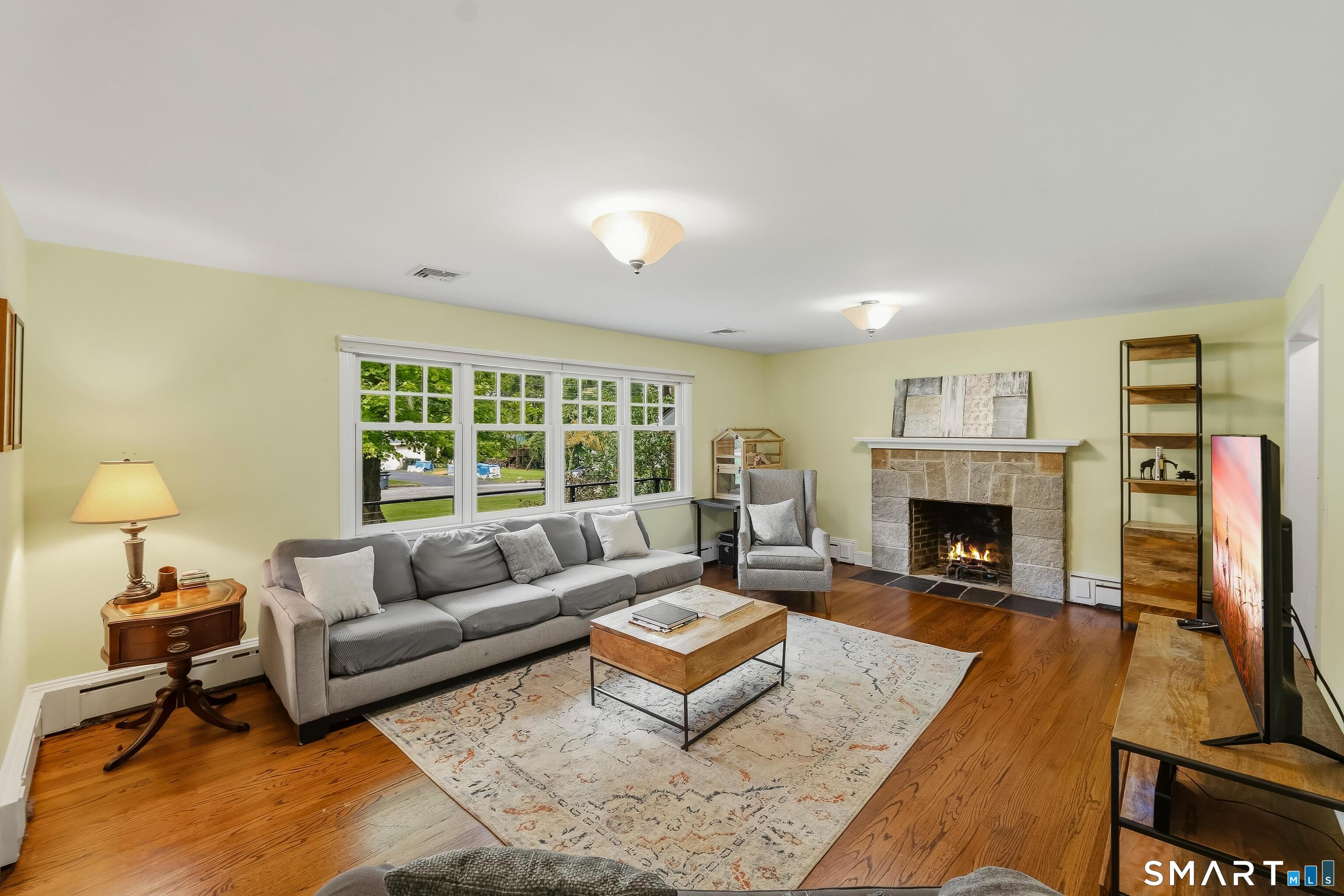 211 Old Farm Road Fairfield, CT 06825 - Photo 13 of 40 Gallery Image 13