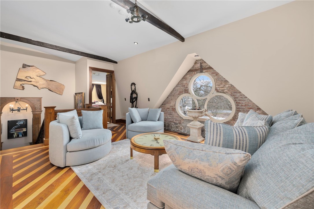 60 Old Beach Road Newport, RI 02840 - Photo 12 of 21