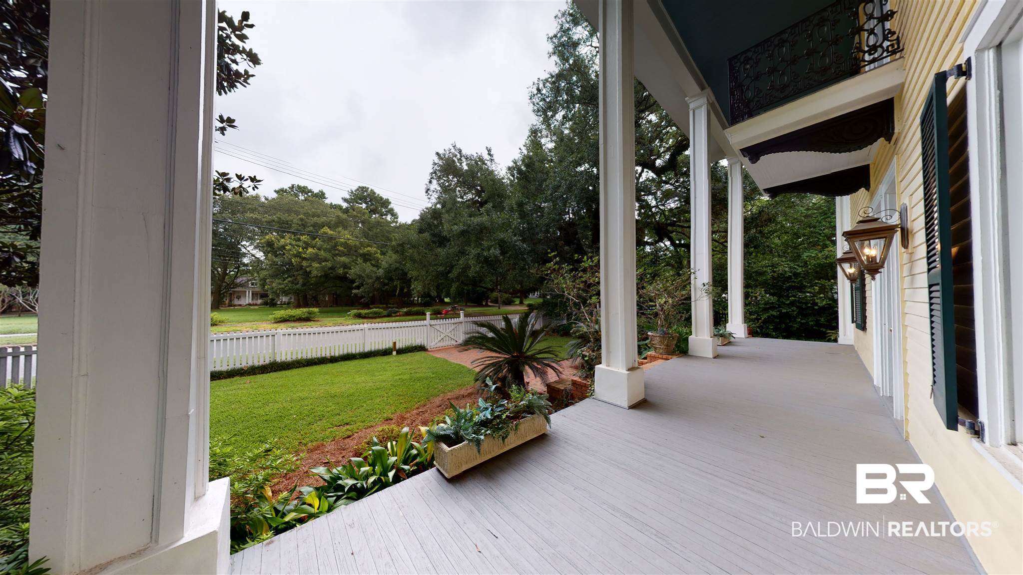 1955 Spring Hill Avenue Mobile, AL 36607 - Photo 2 of 43