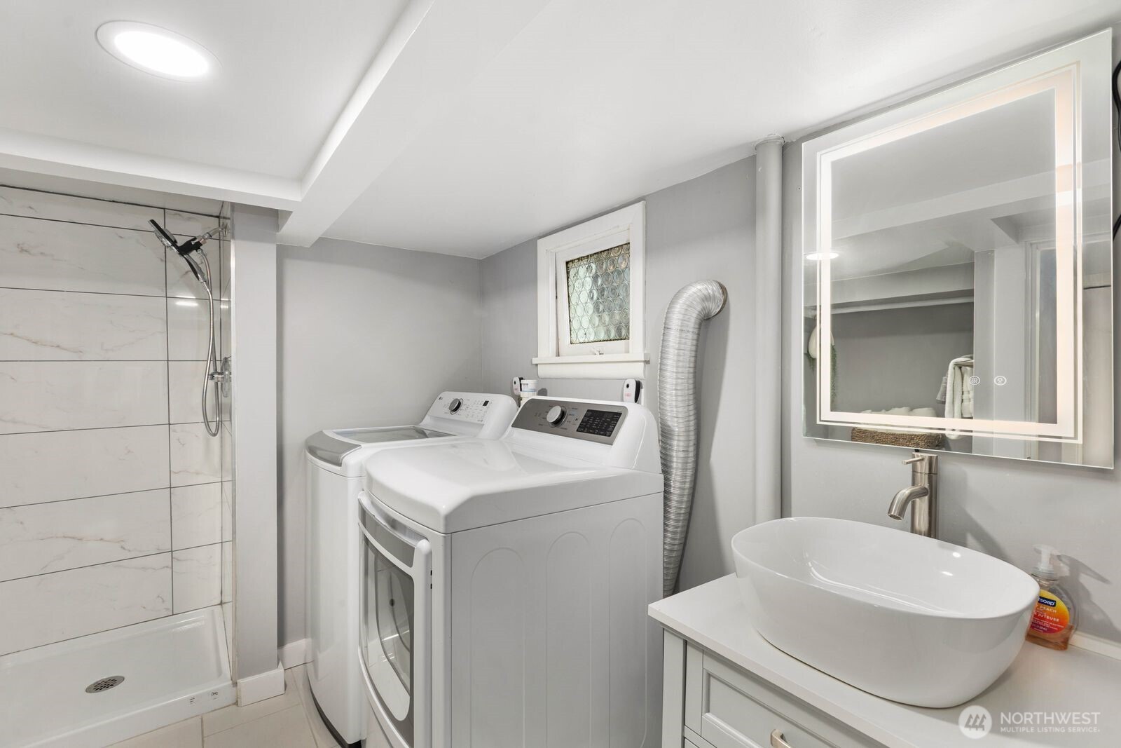 6631 Ripley Lane Southeast Renton, WA 98056 - Photo 22 of 35 Gallery Image 22