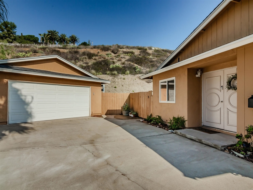 13908 Sam O Reno Road Poway, CA 92064 - Photo 2 of 25 Gallery Image 2