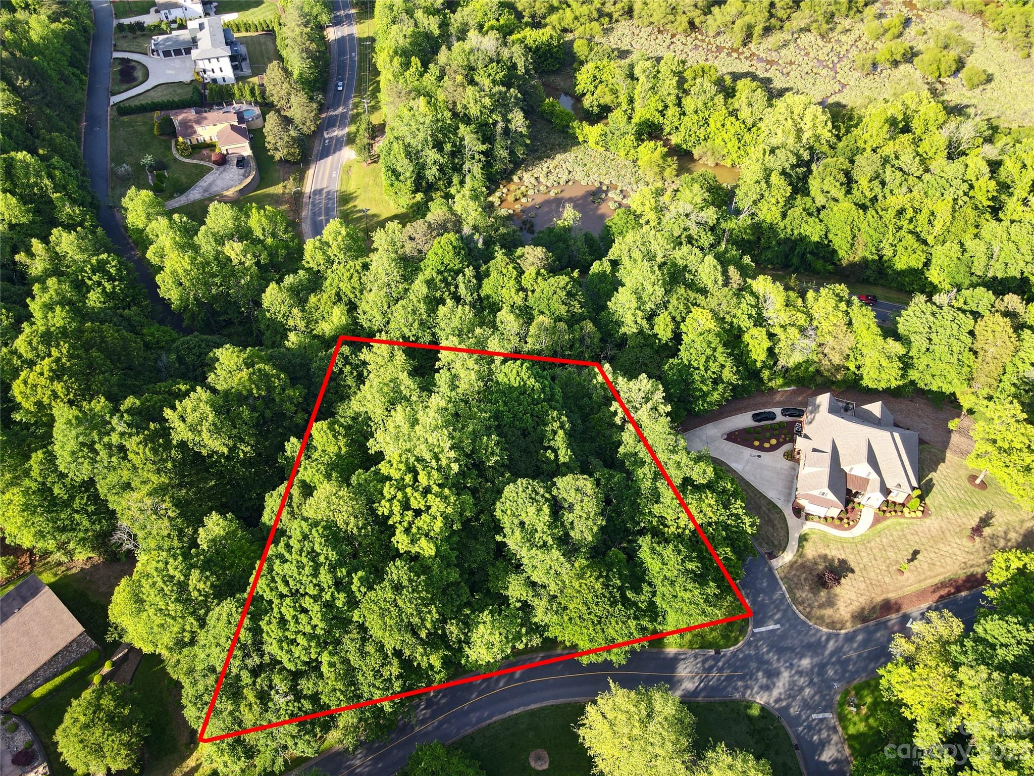 2909 Dodsworth Drive Cramerton, NC 28032 - Photo 2 of 9 a picture of flowers