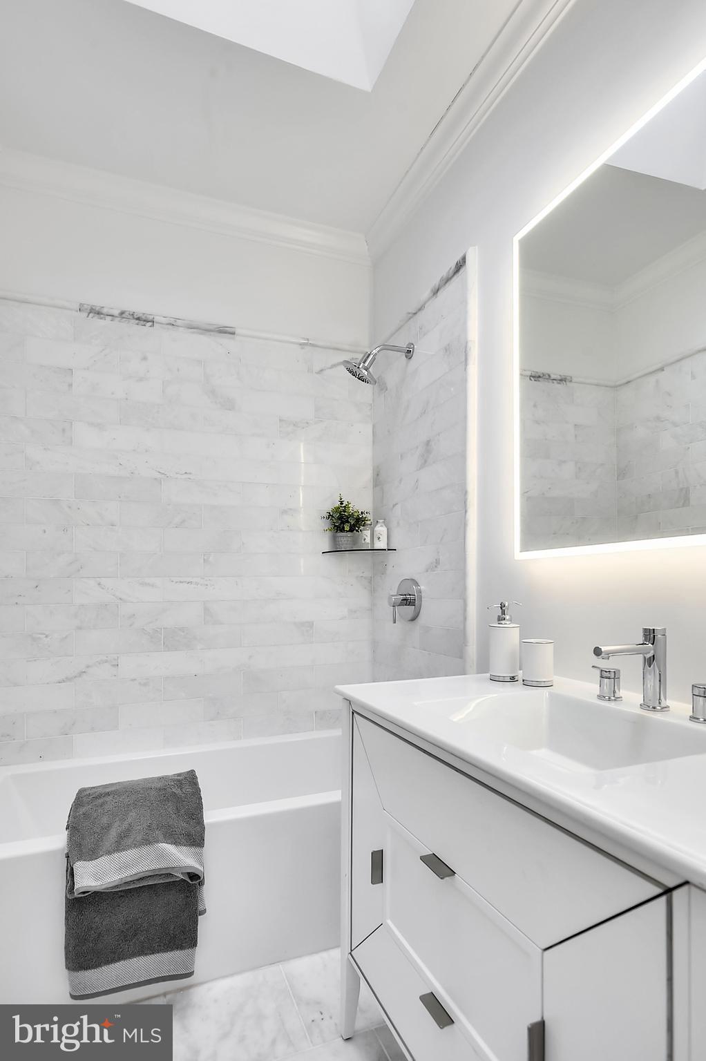 734 3rd Street Northeast Washington, DC 20002 - Photo 19 of 29 Bath