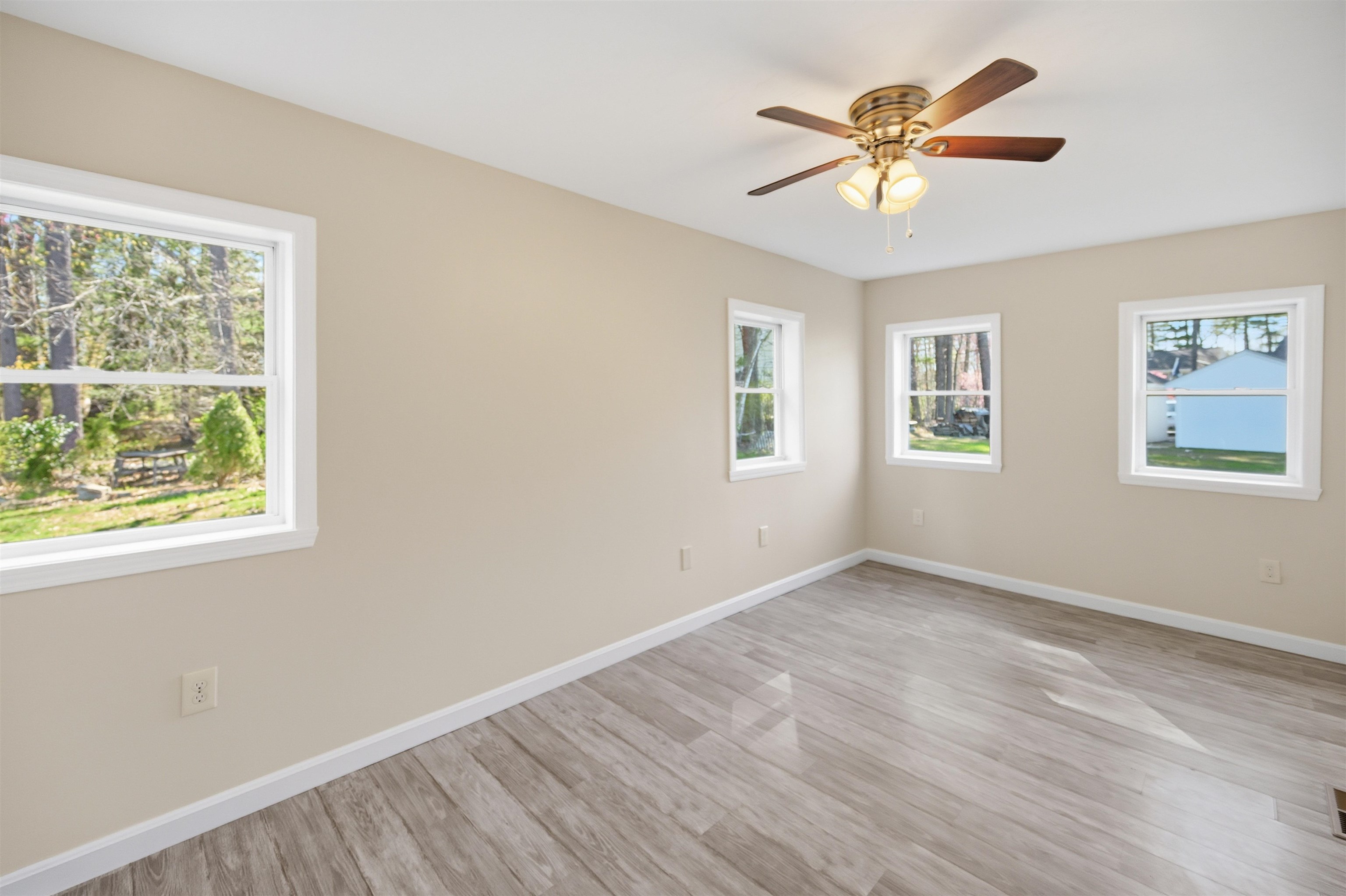 31 Page Road, Unit 14 Litchfield, NH 03052 - Photo 19 of 32