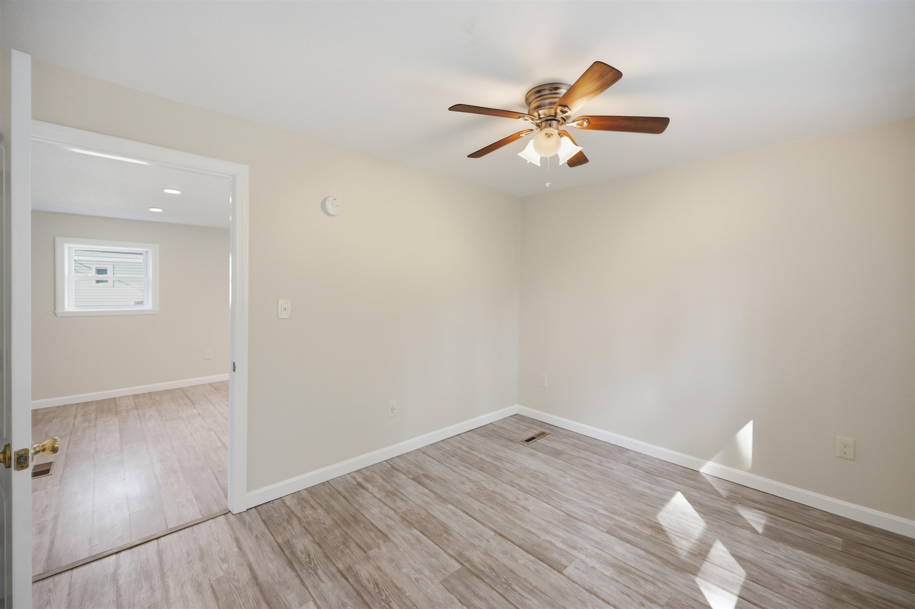 31 Page Road, Unit 14 Litchfield, NH 03052 - Photo 25 of 32
