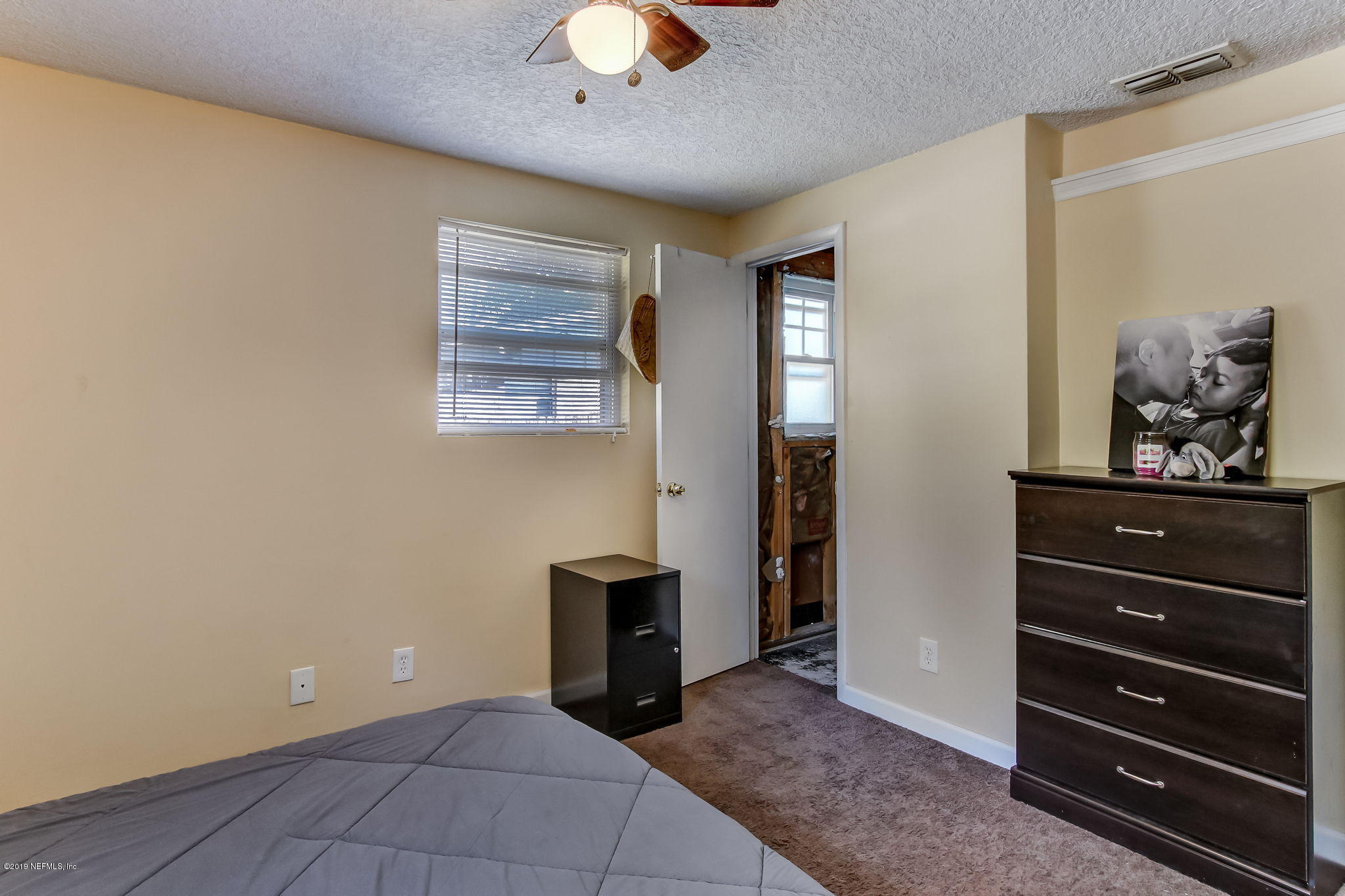10321 Dobell Road Jacksonville, FL 32246 - Photo 19 of 34 a view of a livingroom with toys
