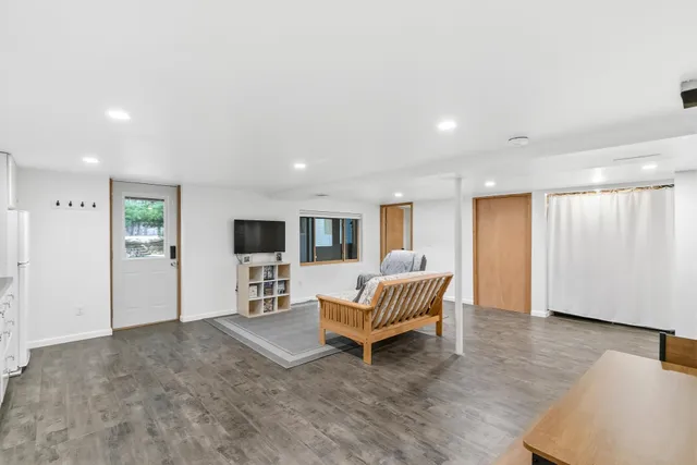 $675,000 | 555 Glen Drive, Madison, WI 53711