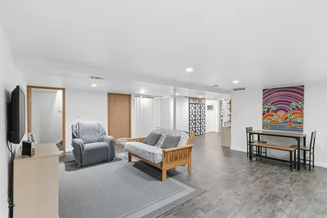 $675,000 | 555 Glen Drive, Madison, WI 53711