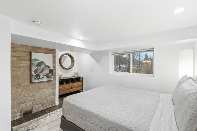 $675,000 | 555 Glen Drive, Madison, WI 53711