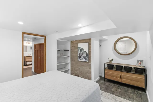 $675,000 | 555 Glen Drive, Madison, WI 53711