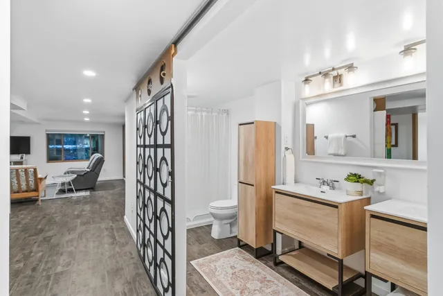 $675,000 | 555 Glen Drive, Madison, WI 53711