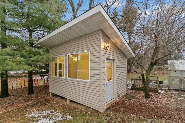 $675,000 | 555 Glen Drive, Madison, WI 53711