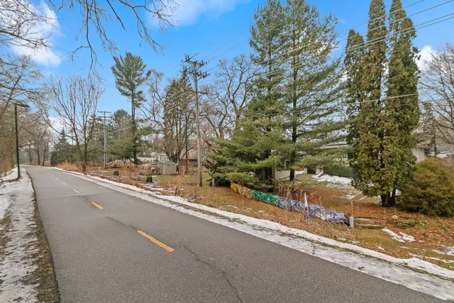 $675,000 | 555 Glen Drive, Madison, WI 53711