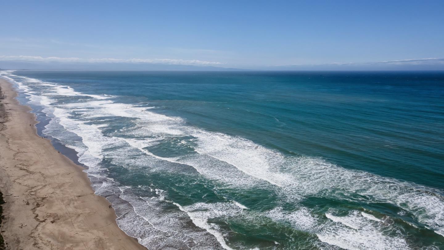 157 Oceanview Drive Watsonville, CA 95076 - Photo 23 of 25 a view of an ocean