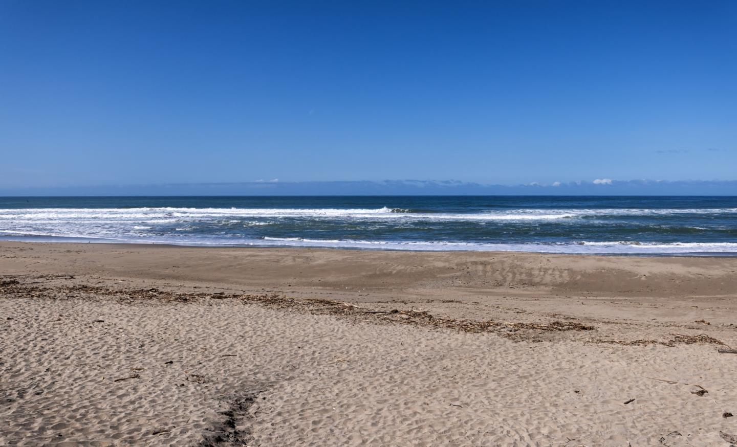 157 Oceanview Drive Watsonville, CA 95076 - Photo 24 of 25 a view of beach and ocean