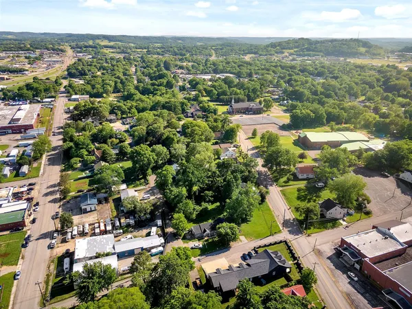 $564,900 | 1513 Highland Avenue, Columbia, TN 38401