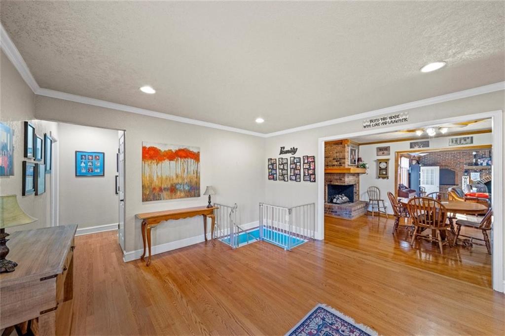 15590 Antioch Road Overland Park, KS 66221 - Photo 16 of 58