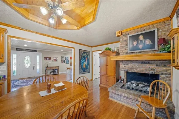 $895,000 | 15590 Antioch Road, Overland Park, KS 66221