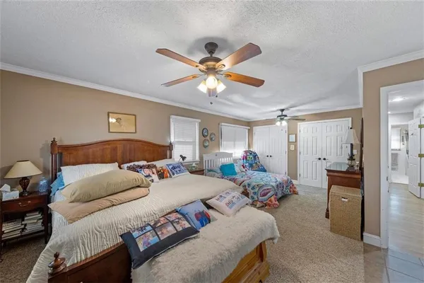 $895,000 | 15590 Antioch Road, Overland Park, KS 66221