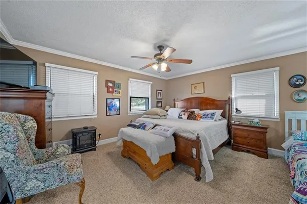 $895,000 | 15590 Antioch Road, Overland Park, KS 66221