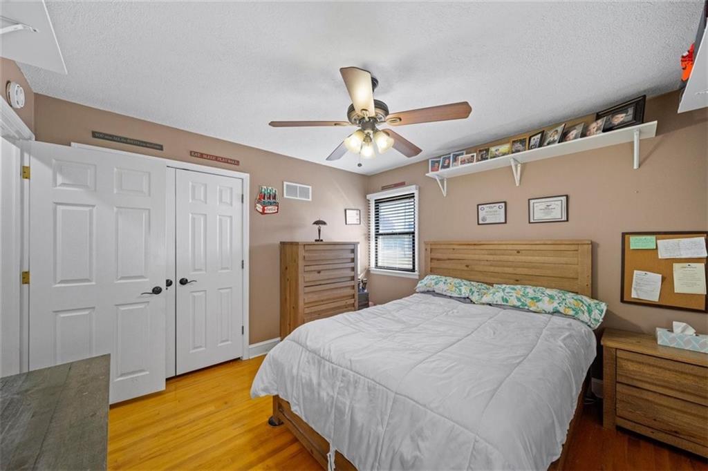 15590 Antioch Road Overland Park, KS 66221 - Photo 35 of 58