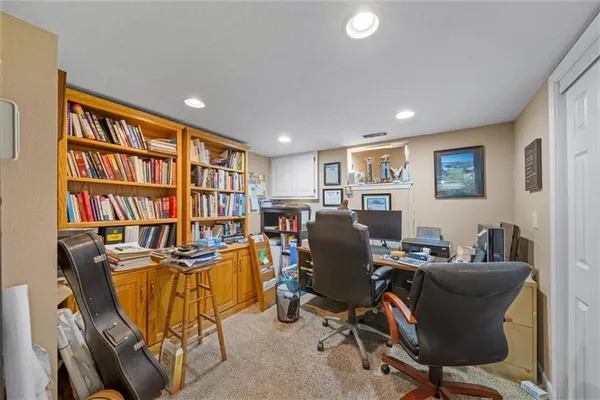 $895,000 | 15590 Antioch Road, Overland Park, KS 66221