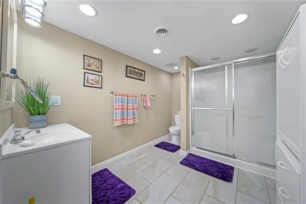 $895,000 | 15590 Antioch Road, Overland Park, KS 66221