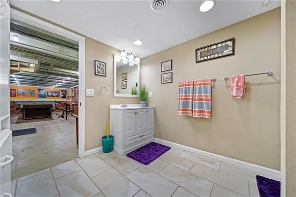 $895,000 | 15590 Antioch Road, Overland Park, KS 66221