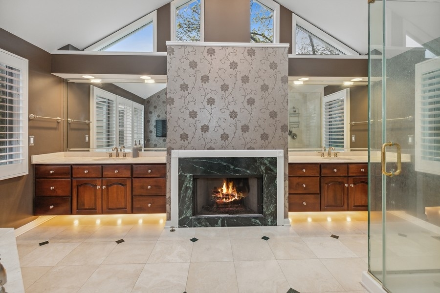 1680 South Ridge Road Lake Forest, IL 60045 - Photo 13 of 25 Gallery Image 13