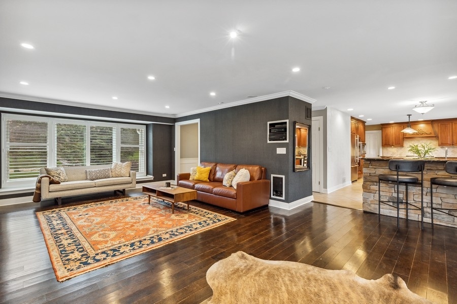 1680 South Ridge Road Lake Forest, IL 60045 - Photo 3 of 25 Gallery Image 3