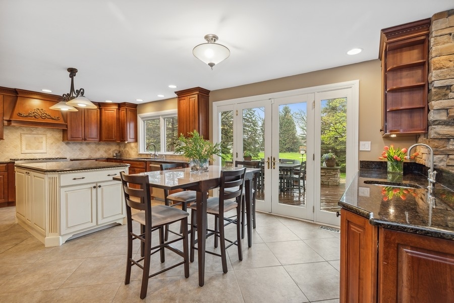 1680 South Ridge Road Lake Forest, IL 60045 - Photo 8 of 25 Gallery Image 8
