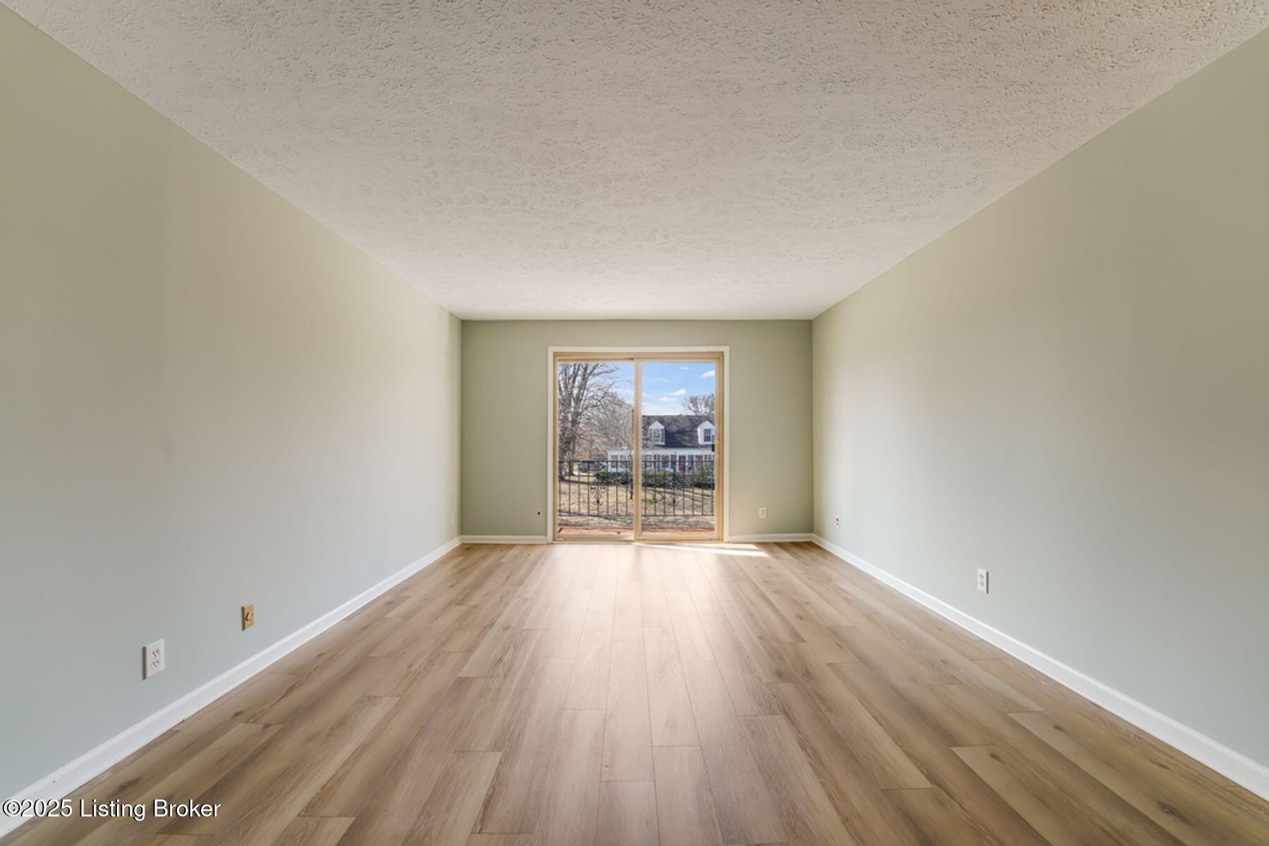 4028 Poplar Level Road, Unit 11 Louisville, KY 40213 - Photo 5 of 15 Third & Top Floor